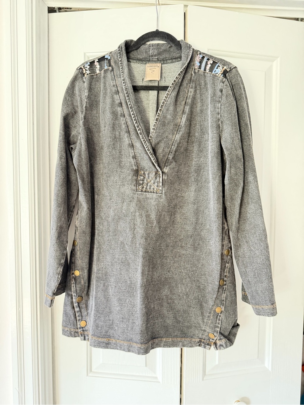 Fashion Nova Washed Gray Long Sleeve Tunic with Shoulder Embellishments